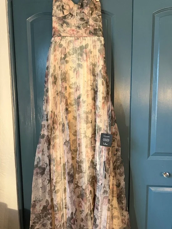 Lulu's Floral Pleated Wedding Dress in Cream, Pink & Green - Picture 2 of 4